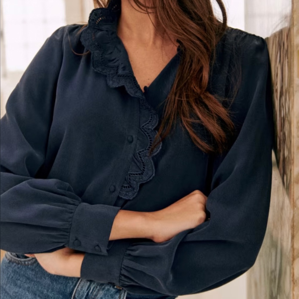 Sezane Chloe Blouse in Navy Size 38 / M